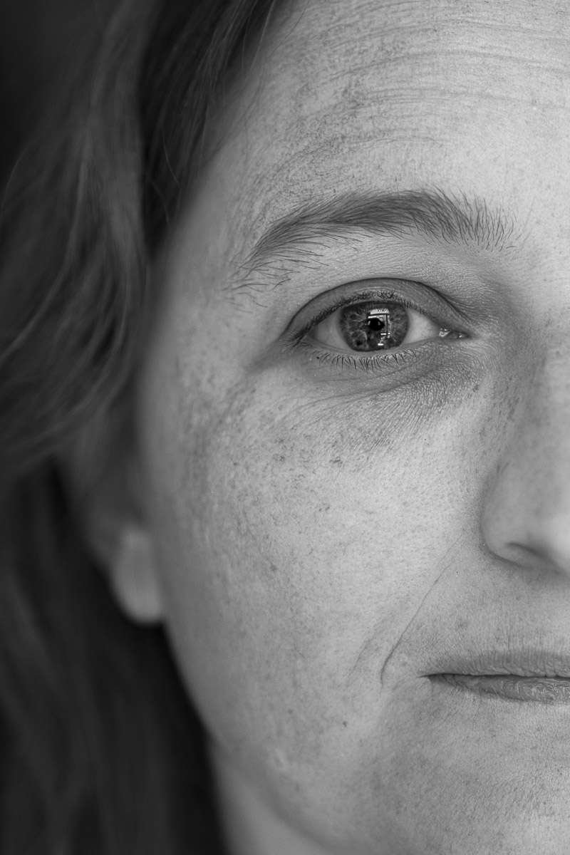 Retrato de Ani Casset